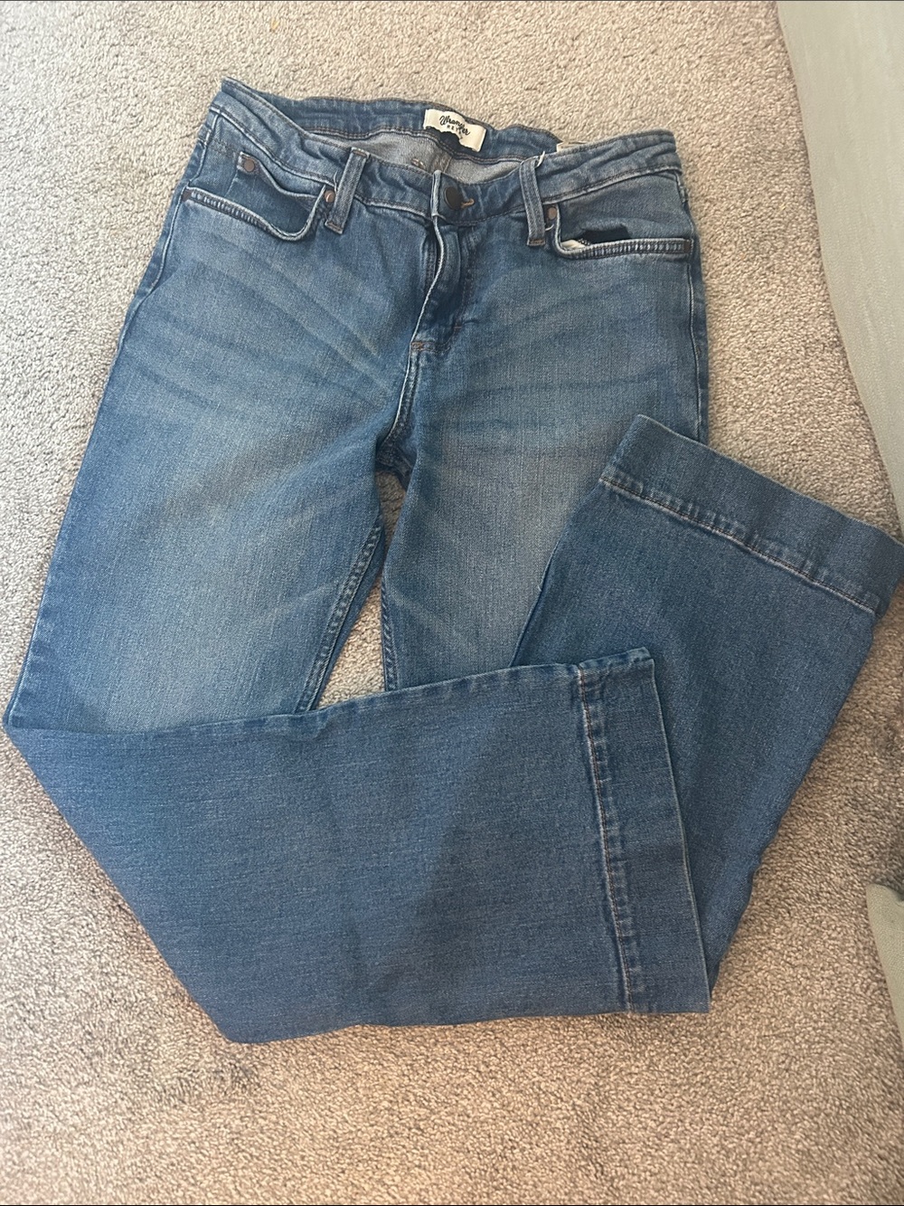 Wrangler Women's Mid rise Bootcut trouser jeans in Medium Blue 31 x32